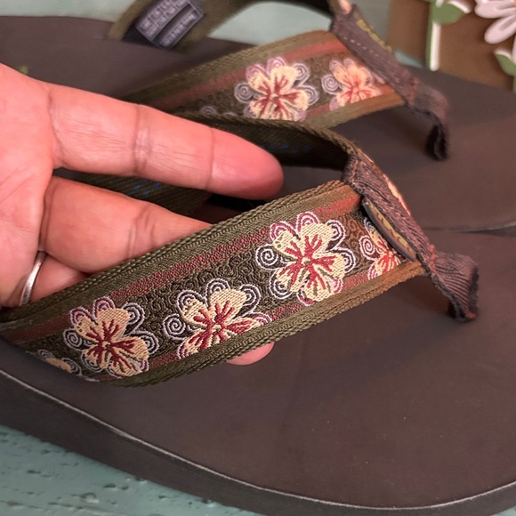 Womens Teva Original Universal Sandal - Burnt Olive  Teva Women\'s Floral Sandals - Olive and Brown